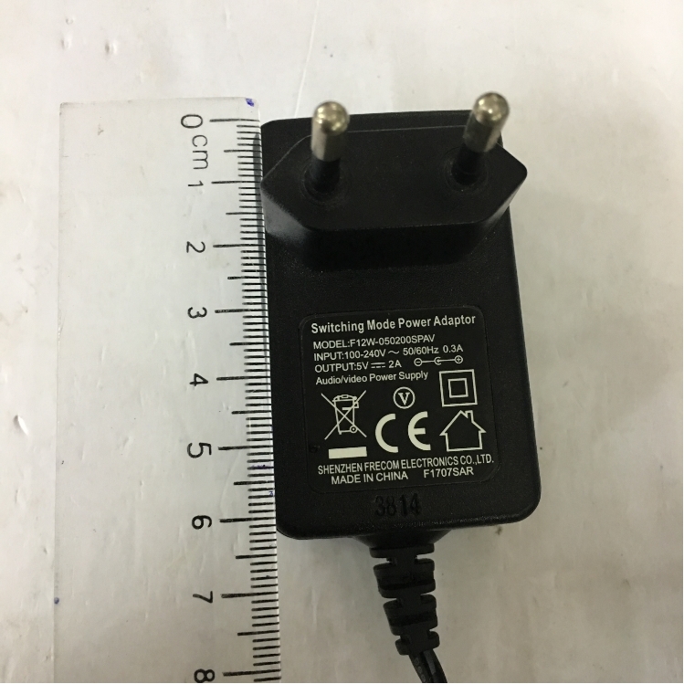 Adapter Original 5V 2A SHENZHEN F12W-050200SPAV Connector Size 3.5mm x 1.35mm