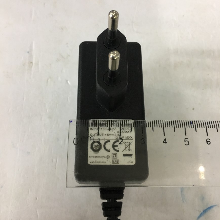 Adapter Original UMEC 5V 2.5A 12.5W UP0121A-05PE Power Supply Connector Size 5.5mm x 2.5mm