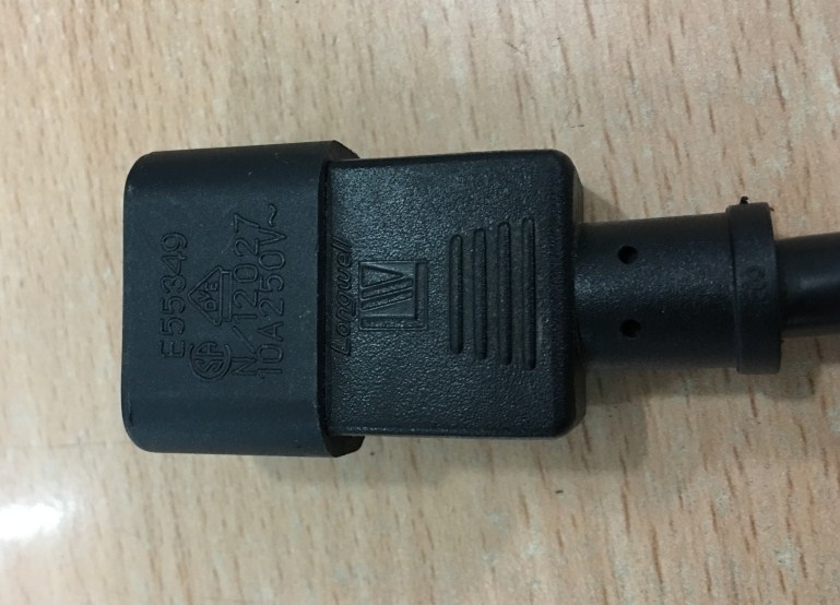 Dây Nguồn AC Power Cord Degree chữ L 90 độ Longwell IEC 60320 IEC C13 Right-Angle to C14 10V 250V 3x0.75mm Length 0.5M