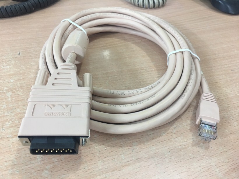 Cáp Điều Khiển Cisco CAB-E1-PRI ISDN Cable 72-0820-03 DB15 Male To RJ45 Male Length 5M