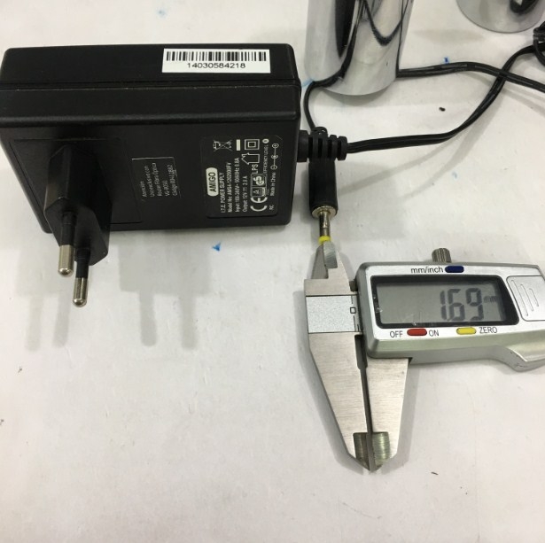 Bộ Chuyển Đổi Nguồn Adapter Original 12V 2A 24W AMIGO AMS4-1202000FV Connector Size 4.0mm x 1.7mm