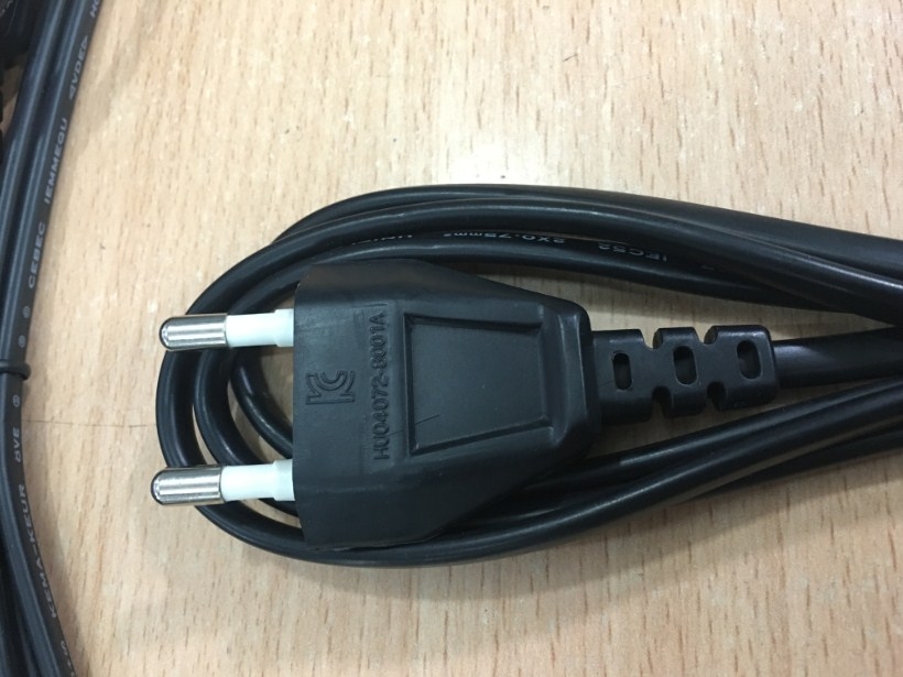 Dây Nguồn Số 8 UNIELEC UP-301K UC-202 Chuẩn 2 Chân Đầu Tròn AC Power Cord Schuko CEE7/16 Euro Plug to C7 2.5A 250V 2x0.75mm For Printer or Adapter Cable PVC Black Length 1.5M