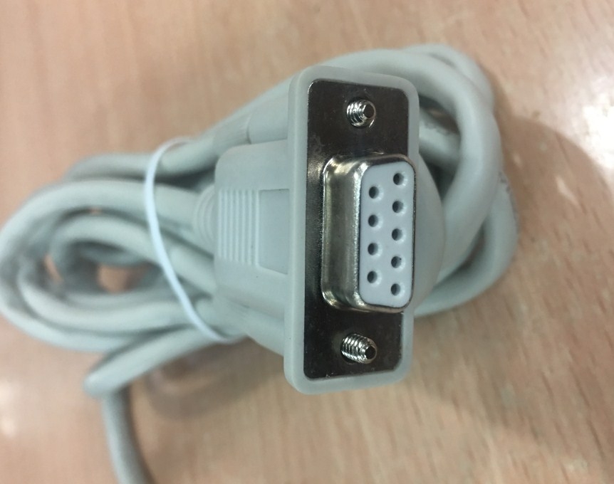 Cáp Điều Khiển Thiết Lập Lại Mật Khẩu Và Thực Hiện Các Chức Năng Bảo Trì Máy Chủ Dell Console Password Reset Cable For Dell MD1000 / MD3000 / MD3000i PS/2 Male To RS232 DB9 Female Grey Length 2M