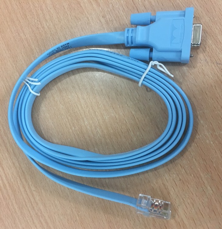Cáp điều khiển UPS Eaton Ellipse Max Protection Station Console RJ45 6ft with RJ45 to RS232 DB9 Female Blue Length 1.8M