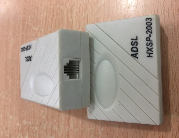 Hộp Chia Điện Thoại Bàn Nối Tiếp 1 Cổng RJ11 Ra 2 Cổng RJ11 Có Bộ Lọc Chống Nhiễu HXSP-2003 Telephone Phone Line Splitter Filter RJ11