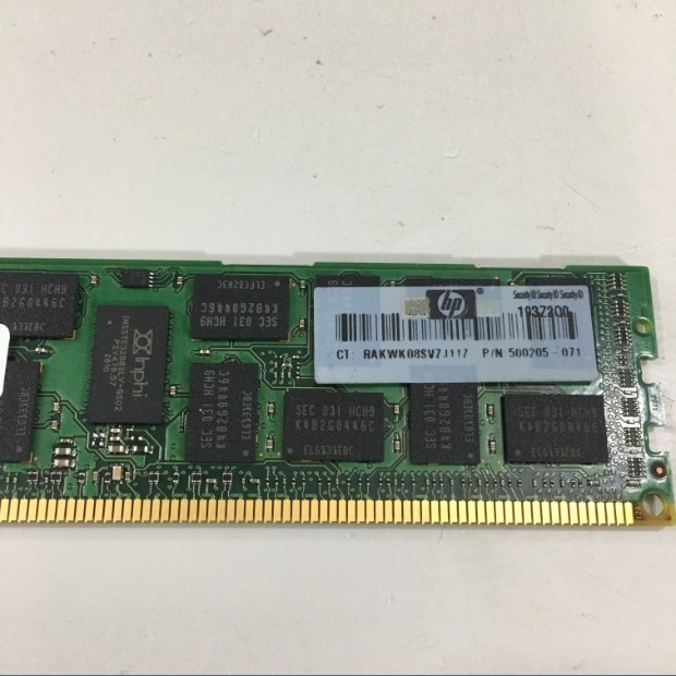 SAMSUNG M393B1K70CH0-CH9Q5 8GB 2Rx4 PC3-10600R-09-10-E1-P1 Registered Server RAM Modul REG ECC