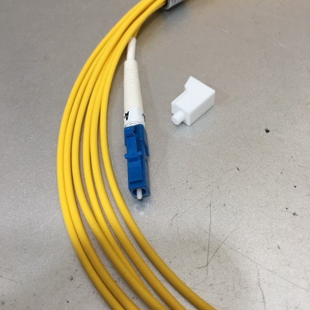 Dây Nhẩy Quang ROLINE Single Mode Fiber Optic Cable 9 / 125µm OS2 LC / LC Connector LSOH UL Simplex Patch Cord Yellow PVC Length 3M