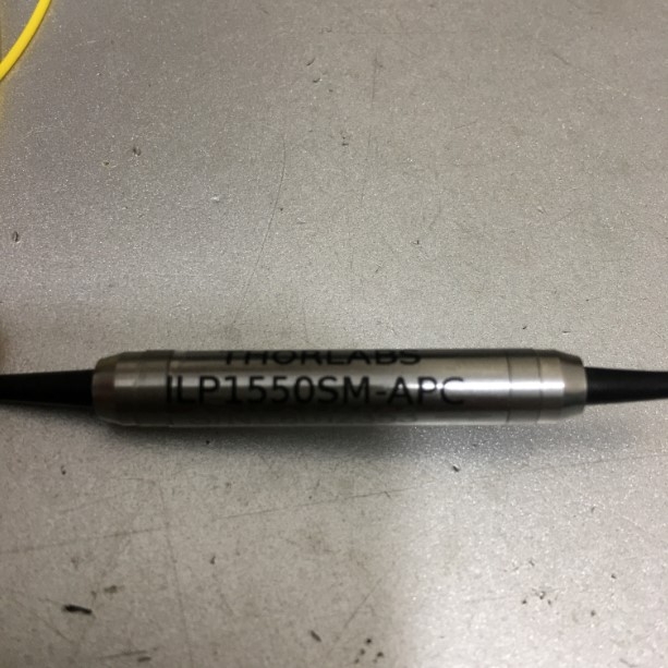 Dây Nhẩy Quang THORLABS ILP1550SM-APC - In-Line Fiber Polarizer, 1550 ± 50 nm, SM/SM Pigtail, FC/PC