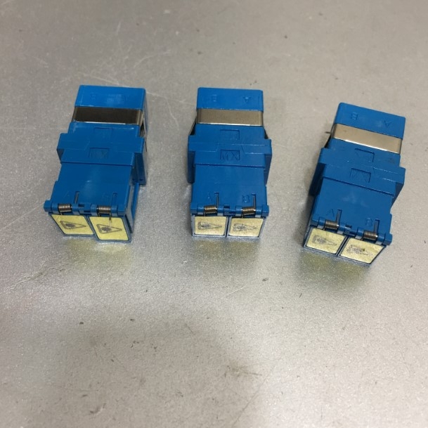 Coupler Molex 1061271400 LC-LC DUPLEX Fiber Optic Connector LC Receptacle to LC Receptacle Panel Mount  Flange Snap-In