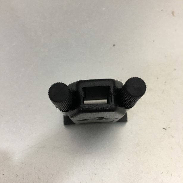 Vỏ Ốp Đầu Hàn Cổng RS232 DB9 PVC Shell Connector Black Có Khóa Lẫy Đóng Mở