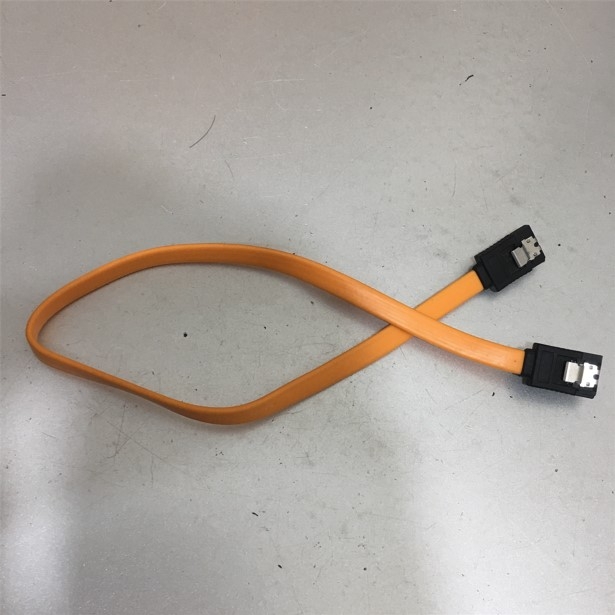 Cáp Dữ Liệu SATA Có Chốt Lẫy Locking Plug SATA Cable YELLOW Length 40Cm