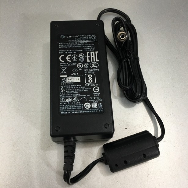 Adapter 12V 2.5A 30W CUI INC For DrayTek Vigor 2860 Series / Vigor 2860 Series / 2862 Series / 2910 Series / 2925 Series / 2926 Series / VigorBX 2000 / VigorBX 2000AC Connector Size 5.5mm x 2.5mm