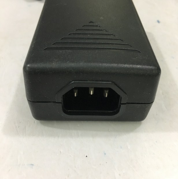 Adapter Original 8V 3A 24W DVE Connector Size 5.5mm x 2.5mm For MÁY XN NƯỚC TIỂU Urilyzer 500 Pro, 100 PRO URINE ANALYZER