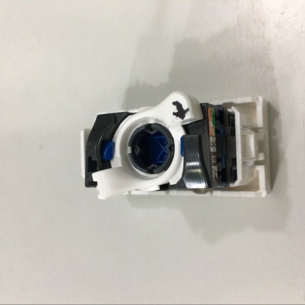 Nhân Mạng Legrand RJ45 CAT6  572302 RJ45 Socket Arteor Category 6 UTP 8 Contacts 1 Module White