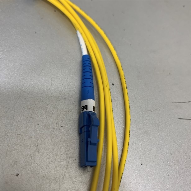 Dây Nhẩy Quang SEIKOH GIKEN 7500500-15-1002 Single Mode Fiber Optic Cable 9 / 125µm OS2 LC / LC Connector LSOH UL Simplex Patch Cord Yellow PVC Length 2M