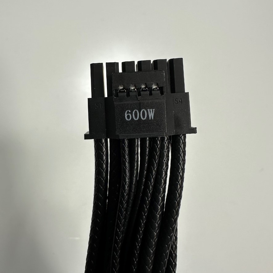 Dây Nguồn 0.7M 2.3ft 600W PCI-E 5.0 (Gen 5.0) 12VHPWR (12+4Pin) Male to Male Nylon Mesh Paracord Cable 16AWG Power PSU to GPU Cable Compatible with All RTX 4000 and RTX 3000 FE GPUs
