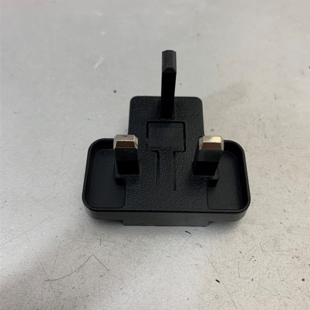 Rắc Chuyển Chân Cắm Sạc Điện BlackBerry UK Adapter