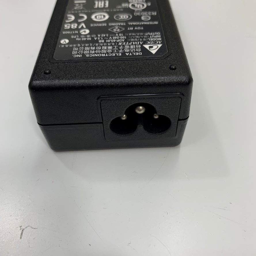 Adapter 19V 3.42A 65W Delta ADP-65JH BB Connector Size 5.5mm x 2.1mm