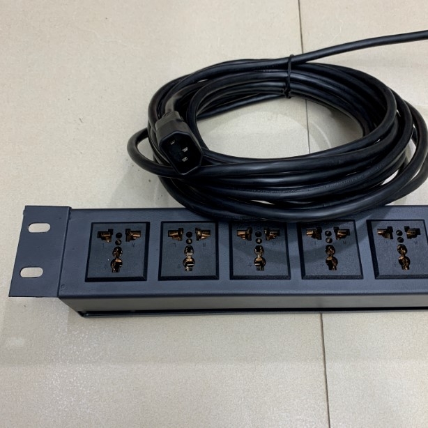 Thanh Phân Phối Nguồn Điện PDU Rack Universal 6 Way UK Outlet Có MCB Công Suất Max 16A 250V to C14 Plug Power Cord 3x1.04mm² 17AWG Length 8M