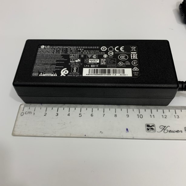 Adapter 19V 3.42A 65W LG DA-65G19 Connector Size 4 Pin ATX Molex