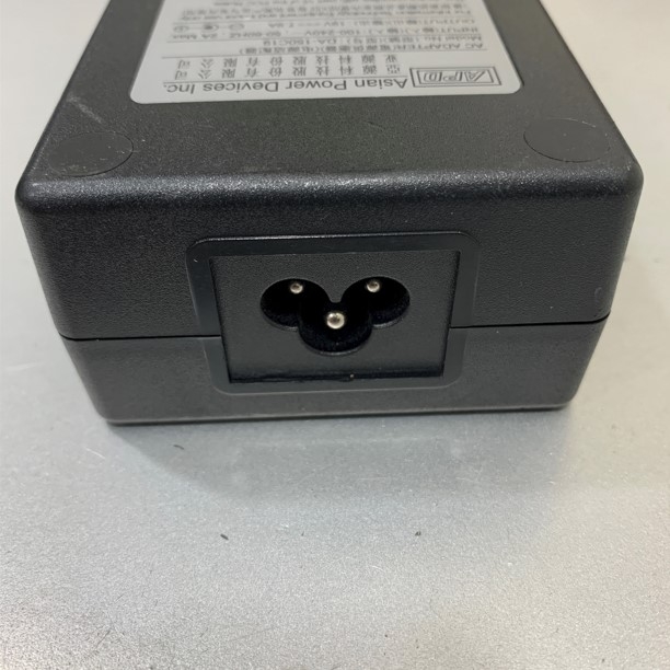 Adapter 19V 7.9A APD 150W Connector Size 4 Pin Mini Din 10mm