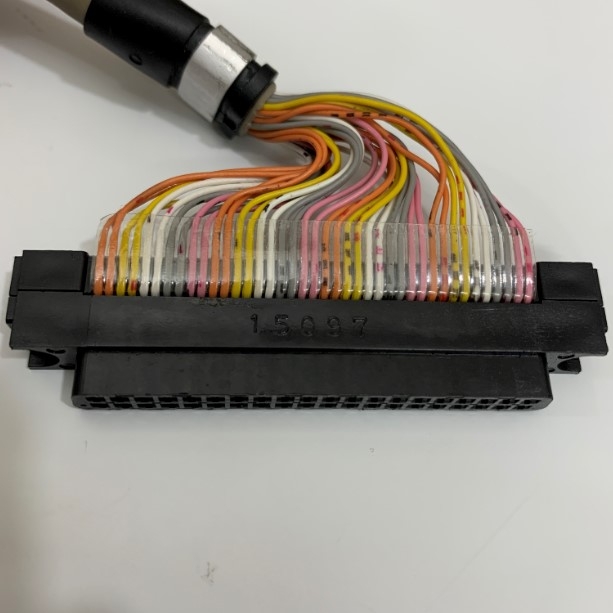 Rắc Đấu IO-LINK 15097 Connection I/O Cable A6CON4 40 Pin Right Type