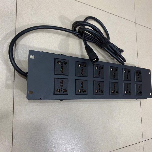 Thanh Phân Phối Nguồn Điện PDU Rack Universal 12 Way UK Outlet Công Suất Max 20A to C14 Plug Power Cord 3x2.08mm² Length 2.7M