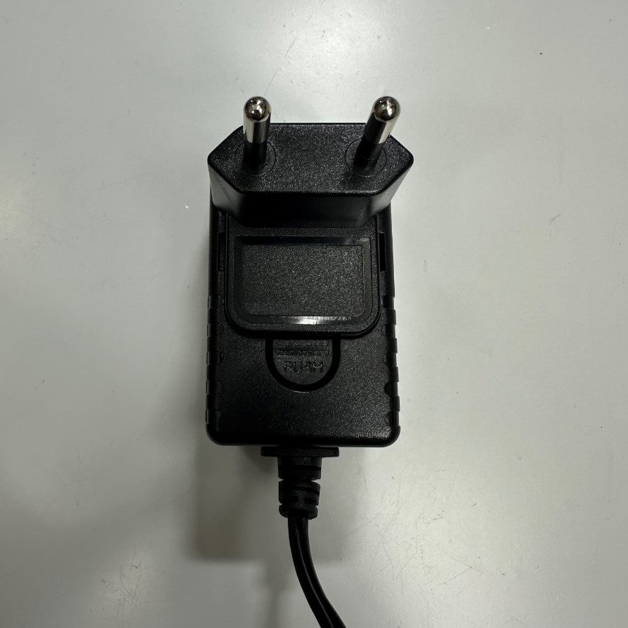 Adapter 5V 2A 10W Shenzhen Fujia FJ-SW1260502000DN EU Plug Connector Tip Size 3.5mm x 1.35mm