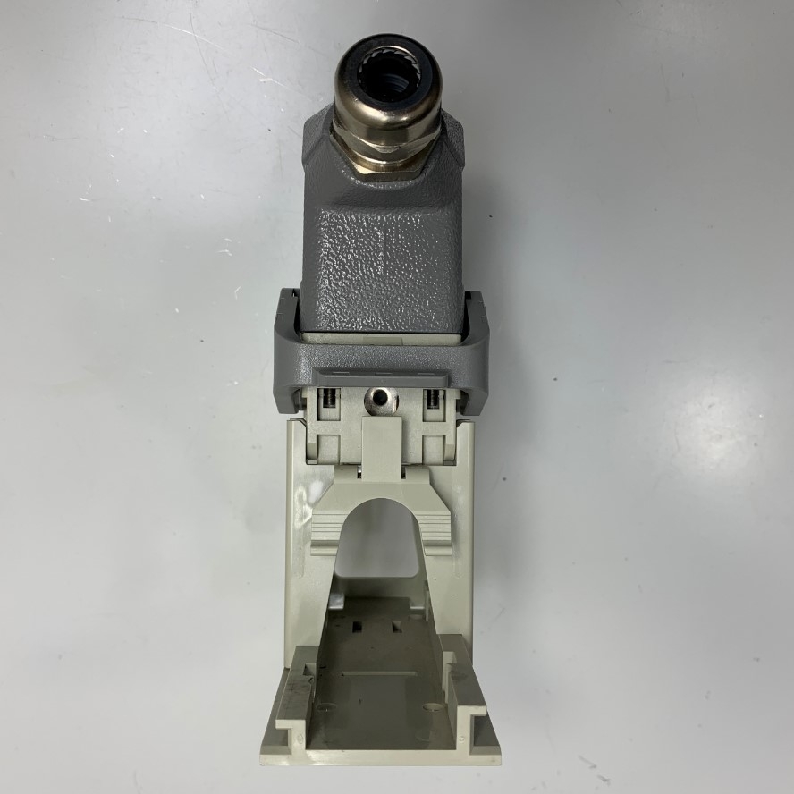 10 Pin 16A 500V 6KV3 Harting Han 10E-M-S 09 33 010 2601 Male Connector + Harting Han 10E-F-S 09 33 010 2701 Female Lapp Skintop Nickel 10mm