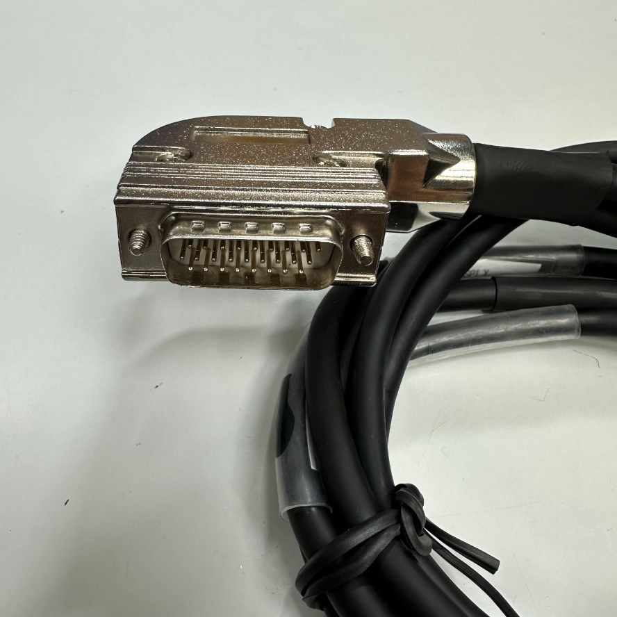 Cáp 0.8M 2.7ft INPS1 FM522MC2M-209A Cable Connector DB26 D-Sub 26 Pin Male 3 Row Metal Fe Plated to Splitter Y Cable Connector Molex 12 Female + Molex 10 Female + Molex 4 Pin Female