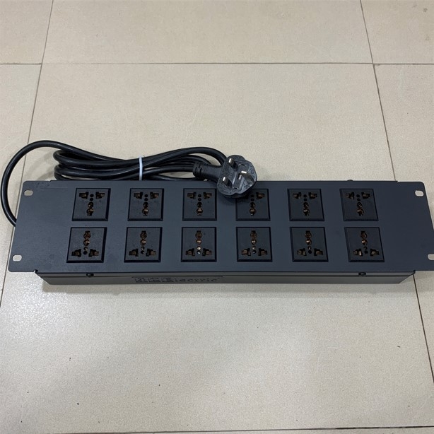 Thanh Phân Phối Nguồn Điện PDU 2U Rack Universal 12 Way UK Outlet Công Suất Max 20A to UK Plug BS1363 Power Cord 3x1.5mm² Length 2.5M