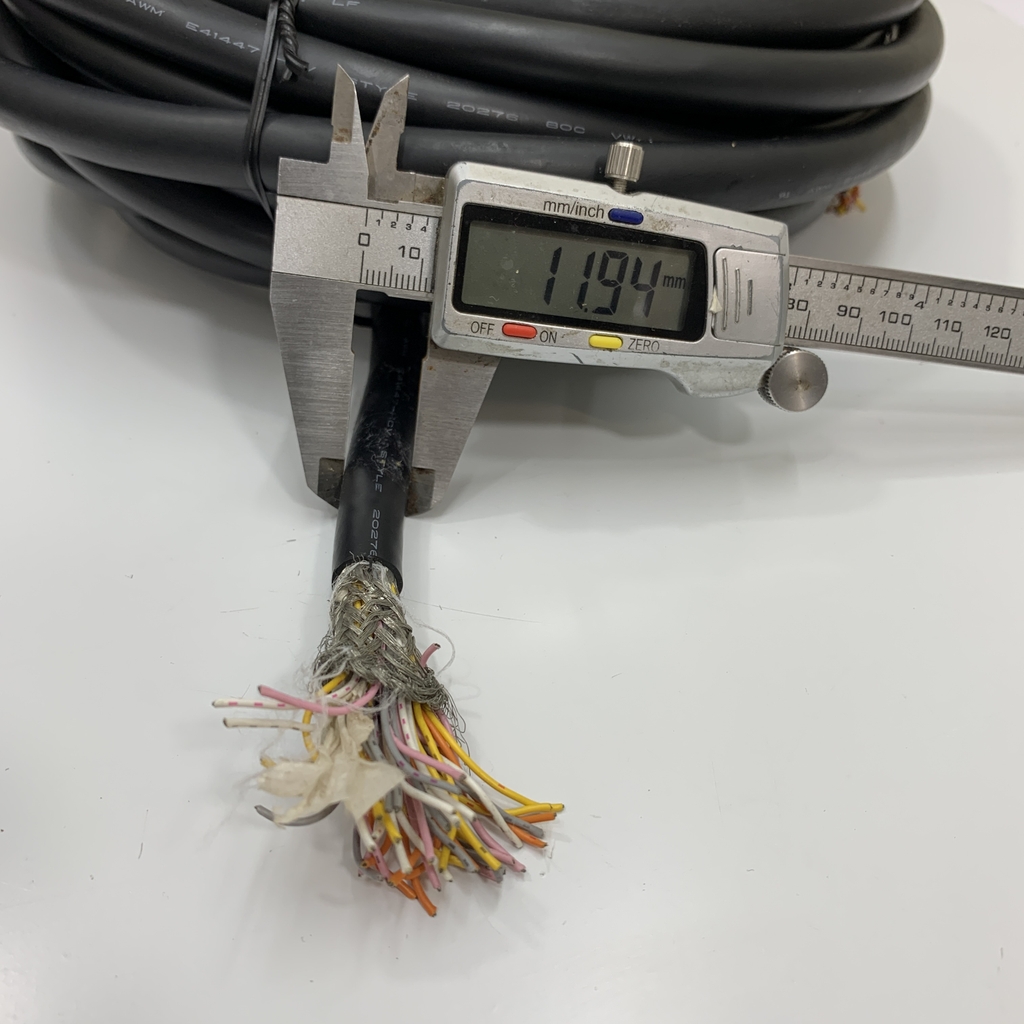 Cáp Điều Khiển Servo Motor Control I/O Cable HITACHI AWM E41447-HCV STYLE 20276 80C 300V 28AWG 25PR 50 Core x 0.15mm² Shielded Cable OD 12.5mm Dài 7 Meter