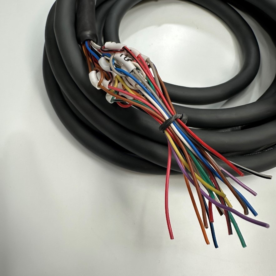 Cáp 4M 13.3ft MR-J4CBL20-CN3-4M For Mitsubishi Servo MR-J Series Communication I/O Flexible Signals Data And Power Shielded Cable MDR 20 Pin Male to 20 Core OD 12mm Black 80℃ 300V 20x0.25mm²