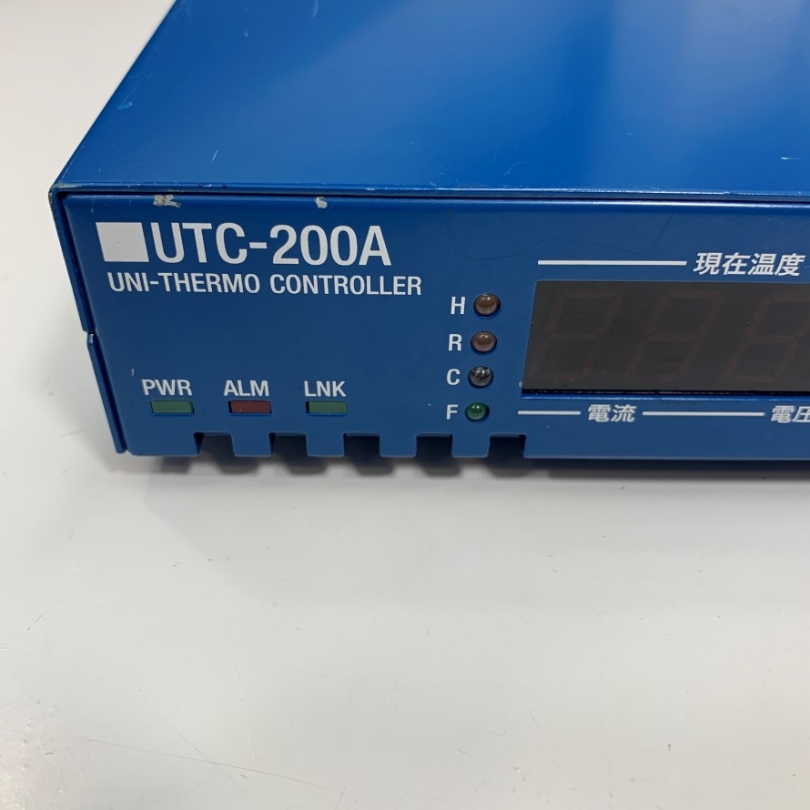 Bộ Chuyển Ampere UTC-200A Uni Thermo Controller Hàng Original Theo Thiết Bị Đã Qua Sử Dụng in JAPAN