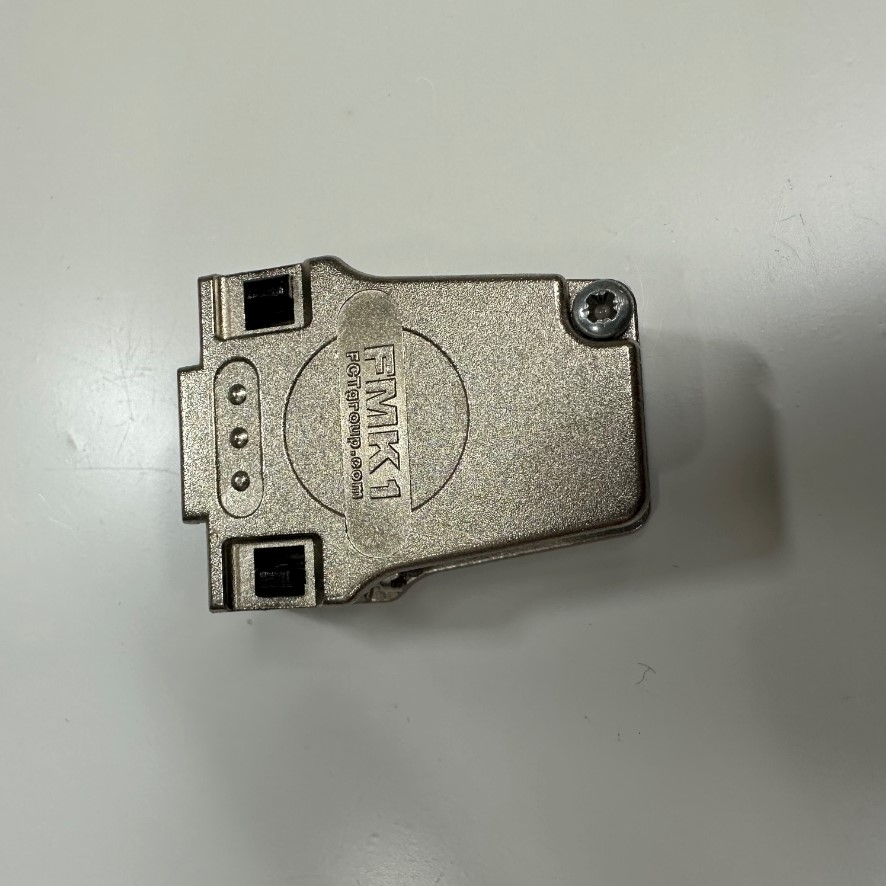 Vỏ Ốp Kim loại Lỗ Luồn Cáp Cong 45 Độ Đầu Hàn FCT Munich FMK1 Series Die Cast Zinc Angled D-sub Connector Backshell 9 Way Strain Relief