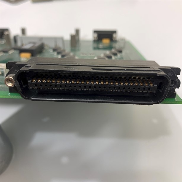 Đầu Rắc Hàn SCSI Centronic 50 Pin Male Champ Right Angle PCB Connector