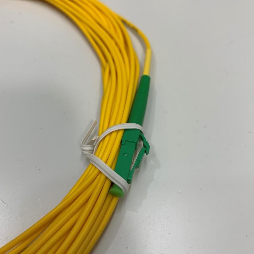 Dây Nhẩy Quang 1Gb 10M (30ft)  LC UPC to LC UPC Simplex Singlemode PVC Yellow 9/125μm 2.0mm Fiber Optic Patch Cable