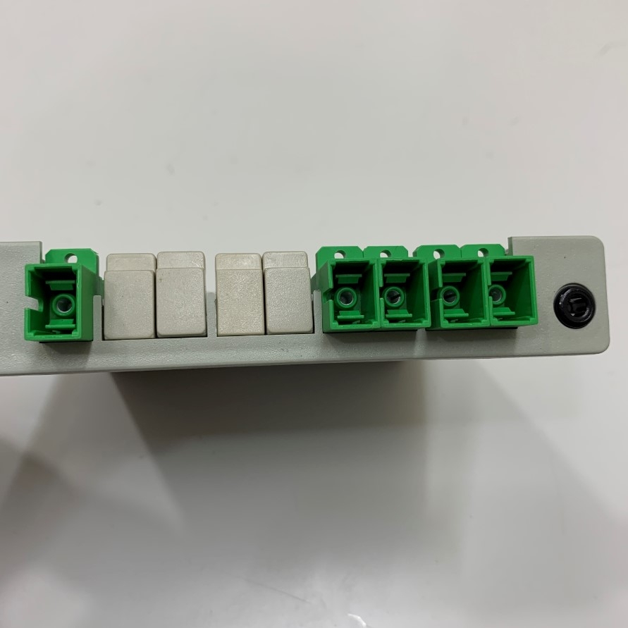 Bộ Chia Quang PLC Splitter 1X4 SC UPC Fiber Optical P-1004-P-SC/APC-04-04 Cassette Card Insertion FTTH ABS PLC Planar Waveguide Type