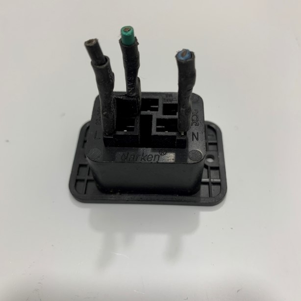 Đầu Vào Phích Cắm Nguồn Điện Hàn Hoặc Bắt Cosse Panel Mount Plug Adapter Narken SS-280 AC 250V 16A IEC320 C19 3-Pins IEC Inlet Module Plug Power Connector Socket