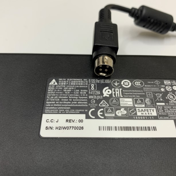 Adapter 19.5V 9.23A 180W DELTA ADP-180TB F Connector Size 4 Pin Mini Din 10mm