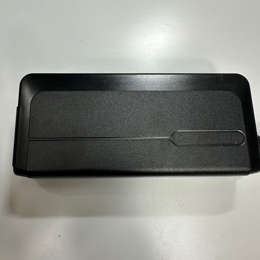 Adapter 19V 4.74A 90W APD DA-90F19 IEC C6 Plug Connector Tip Size 5.5mm x 2.1mm