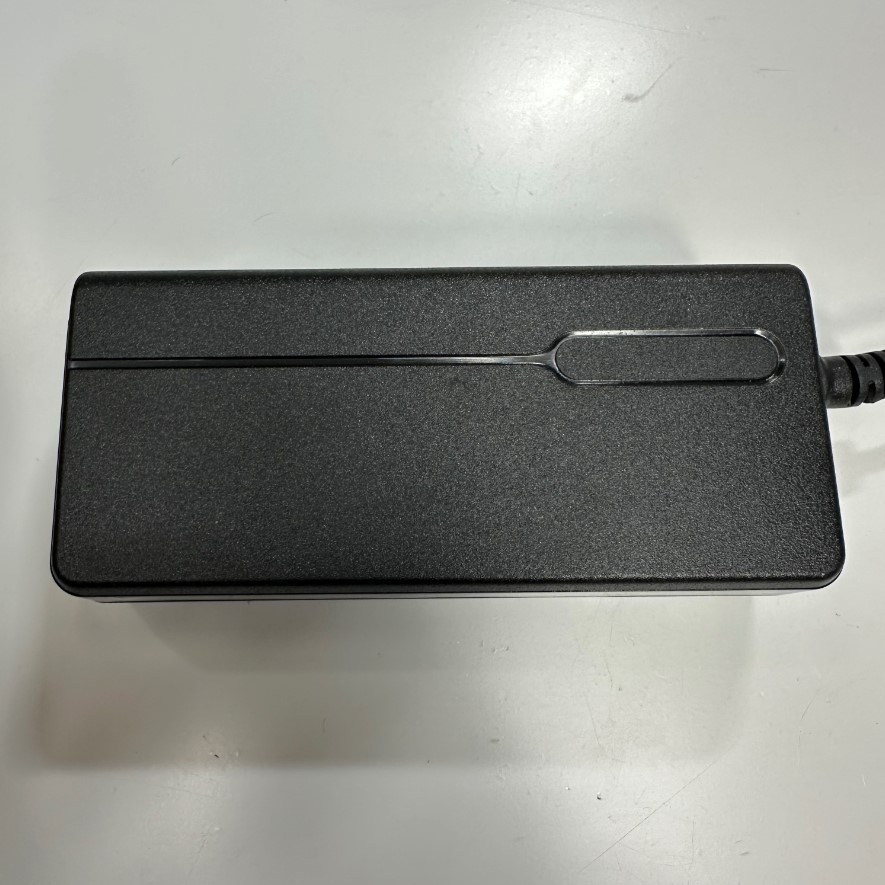 Adapter 19V 3.42A 60W APD DA-65C19 IEC C6 Plug Connector Tip Size 5.5mm x 2.1mm