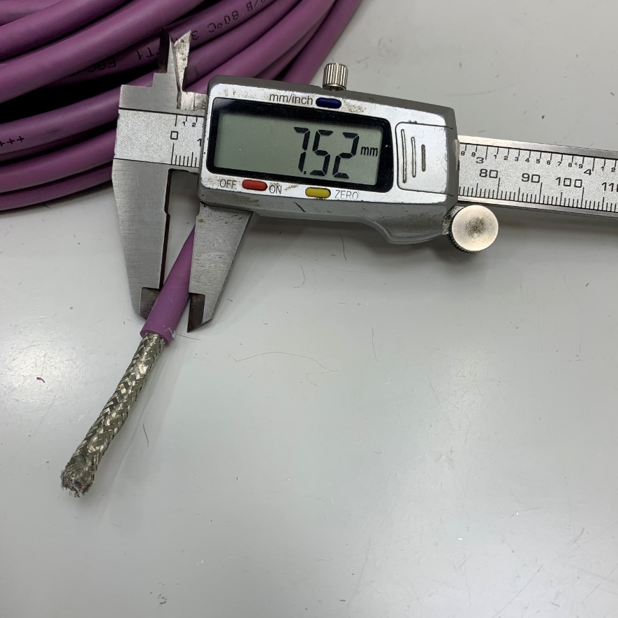 Cáp Truyền Dữ Liệu Mạng Công Nghiệp Dài 10M 30ft IGUS CHAINFLEX CFBUS-PVC-049 Cable CAT6 Ethernet Jacket Purple Shielded E310776 26AWG 4PR 4x2x0.15mm² OD 7.5mm For Gige Industrial Camera, Encoder, Robot, Bus Cable
