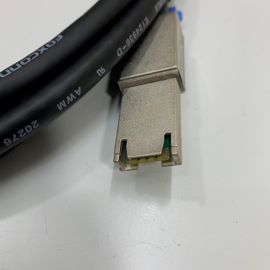 Cáp Dell Part CN-0U651D Dài 4M External Mini SAS SFF-8088 to SFF-8088 Cable FOXCONN Data Server Raid