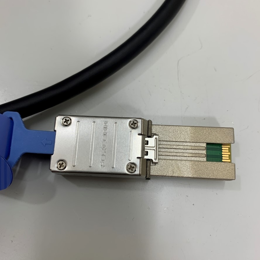 Cáp Dell Part 0W508F Dài 0.6M 3ft Mini SAS SFF-8088 to Mini SAS SFF-8088 Cable FOXCONN Data Server Raid