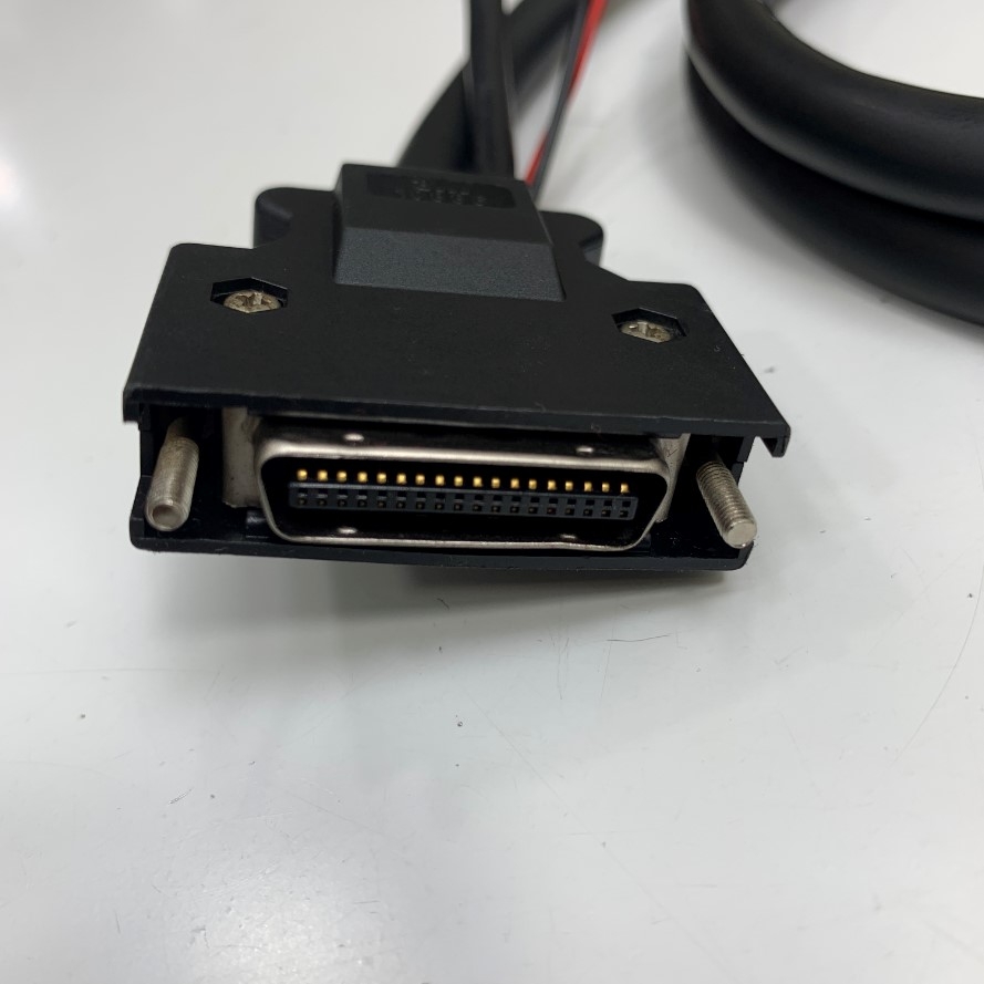Cáp SCSI MDR 36 Pin Male to MDR 20 Pin Male Connector 3M With Screw Dài 0.8M 2.7ft Shielded Cable 24AWG E88972 CSA LL82951 80°C 300V VW-1 OD 9.0mm For Servo Drive Industrial I/O