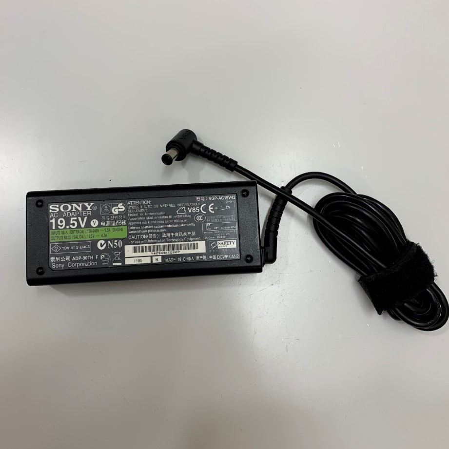 Adapter 19.5V 4.7A 90W SONY VPG-AC19V42 Connector Size 6.5mm x 4.4mm For Sony laptop VPCS Series