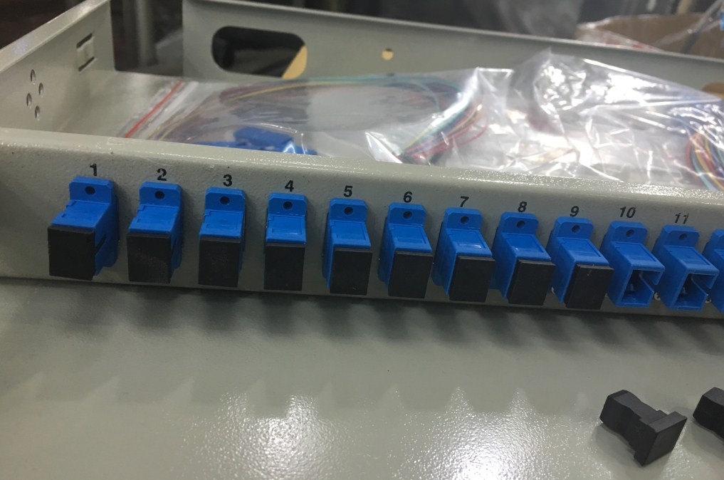 Hộp Phối Quang Fiber Patch Panel, 24 Port, Single Mode SC Simplex, 1U Rack 19”