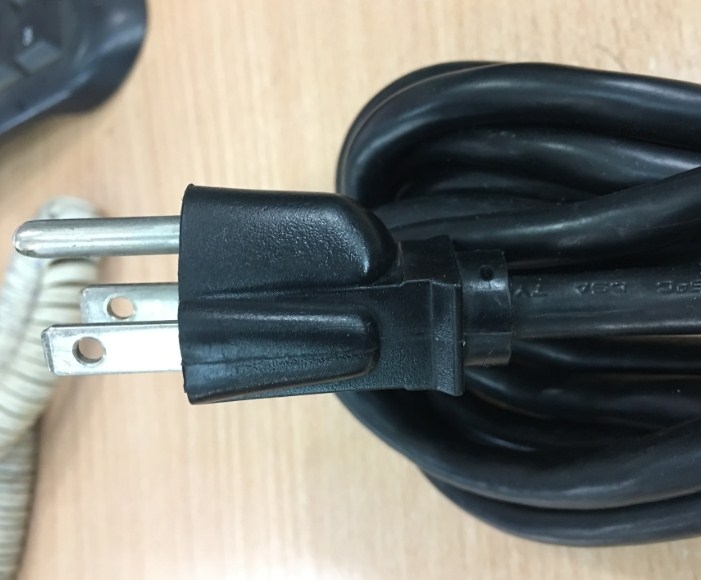 Dây Nguồn LR88617 SP-035 SP-024 NEMA 5-15P to C13 AC Power Cord 10A 125V 3x0.824mm 18AWG Length 3M