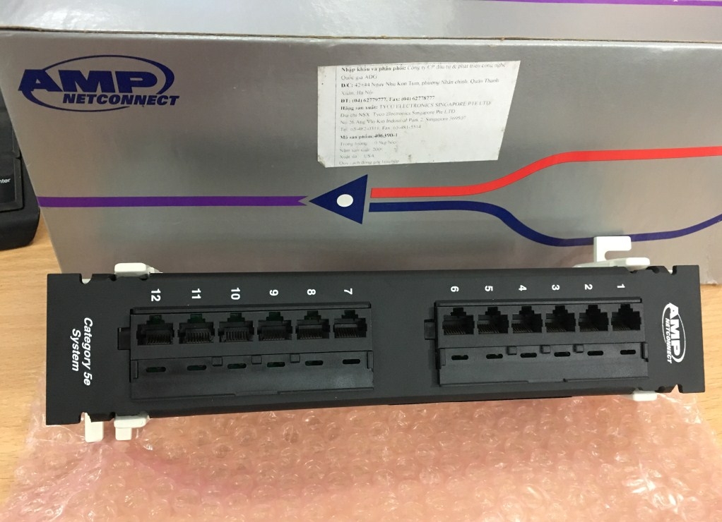 Thanh Trung Chuyển Đấu Nối AMP Netconnect Cat 5E 12 Port Patch Panel 406390-1